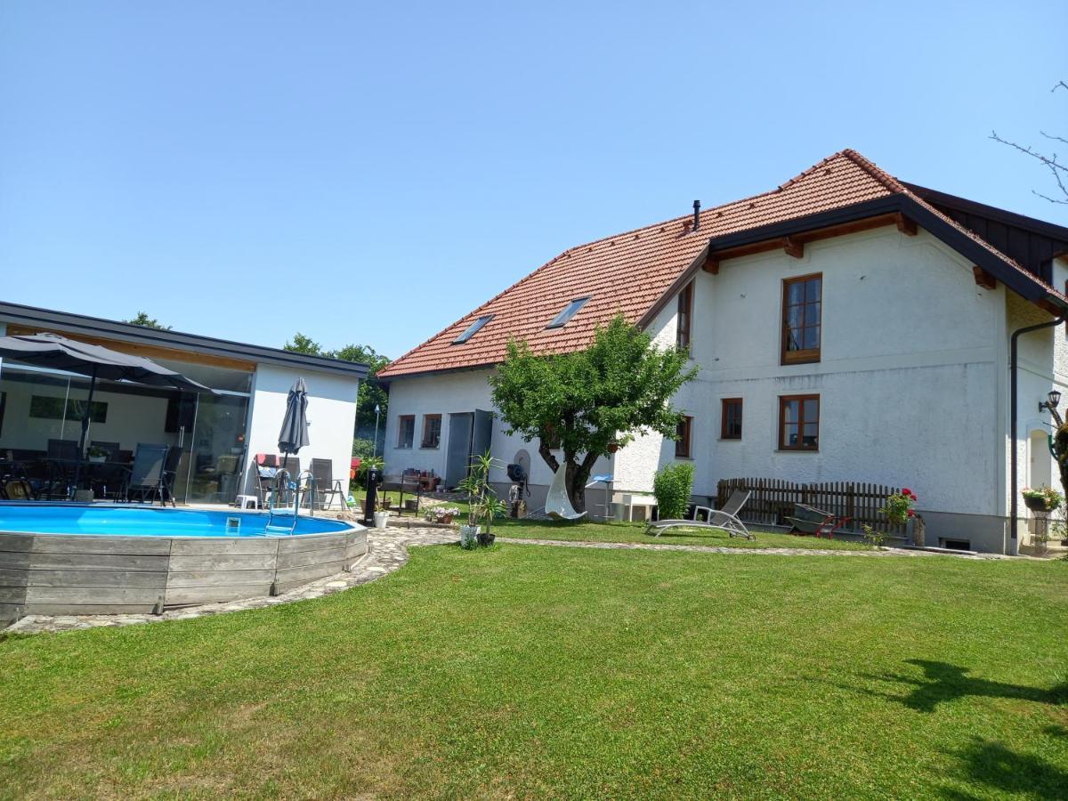 60 M² Ferienapartment Zentrumsnahe Mit Gartenbenutzung ستير المظهر الخارجي الصورة